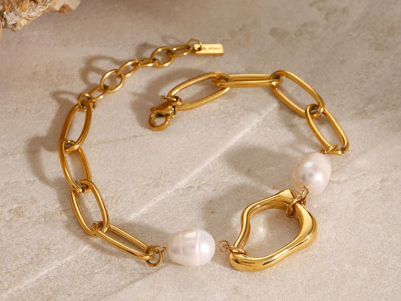 Gold Pearl Bracelet